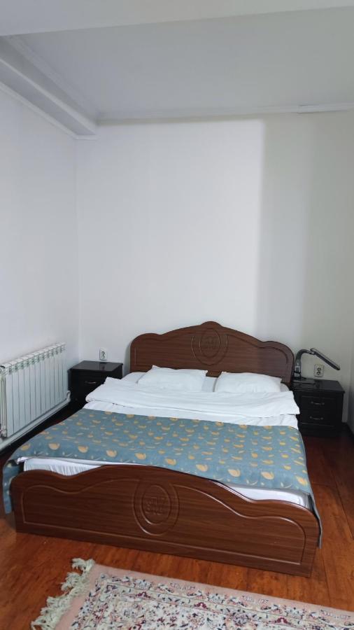 Bishkek Villa Hotel Екстериор снимка