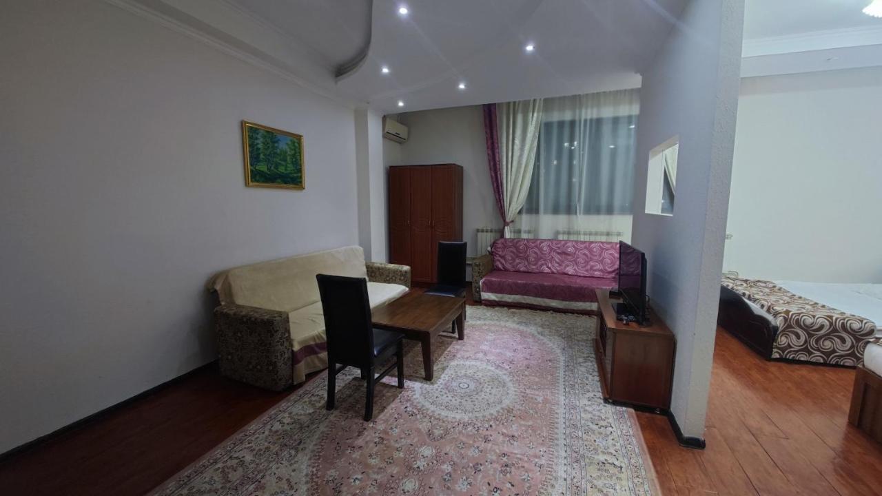 Bishkek Villa Hotel Екстериор снимка