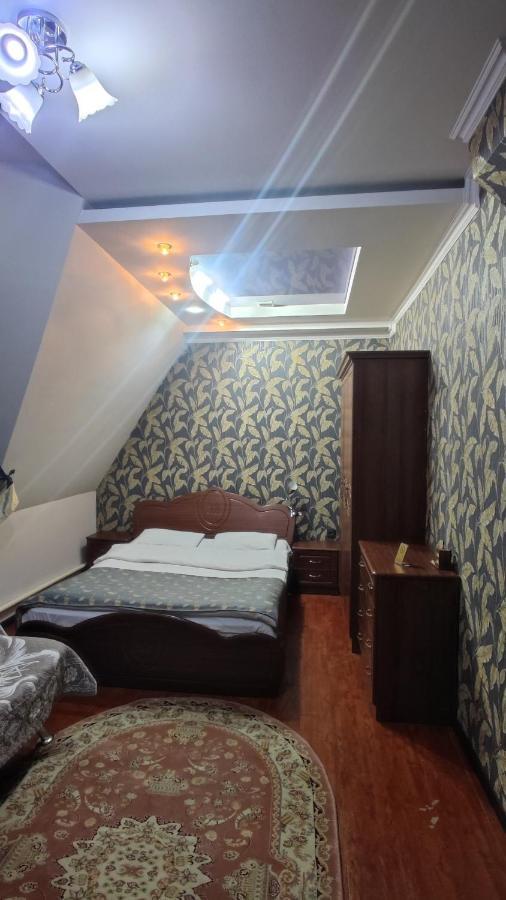 Bishkek Villa Hotel Екстериор снимка