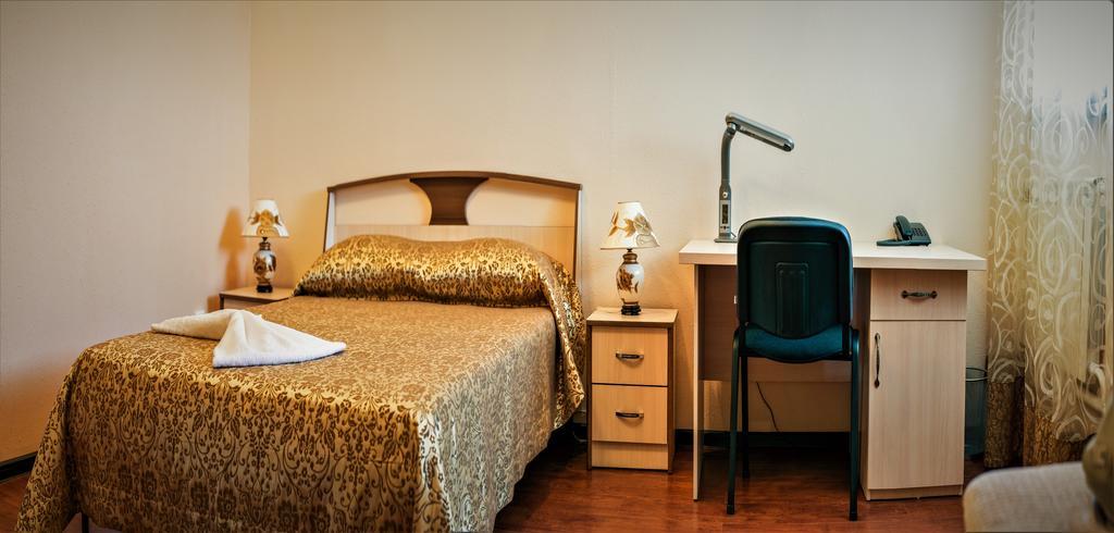 Bishkek Villa Hotel Екстериор снимка